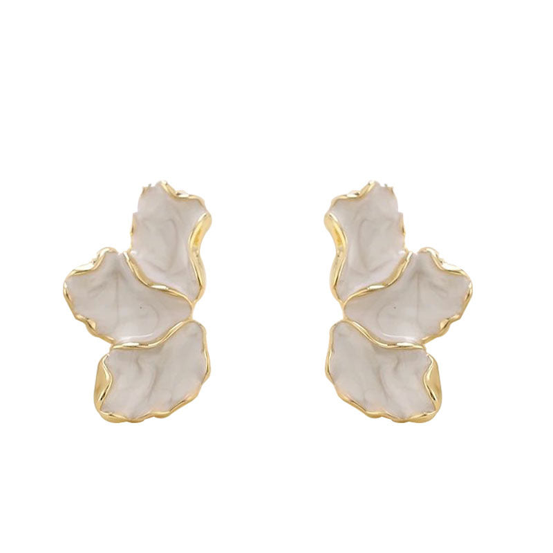 S925 silver needle three-leaf petal stud earrings are fashionable and versatile, temperament earrings are niche and unique, light luxury, and high-end earrings for women