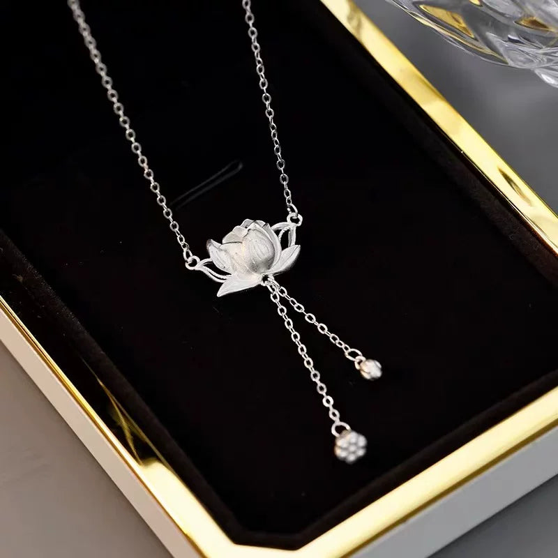 925 Sterling Silver Lotus Necklace Women's 2025 New Explosive Pendant New Chinese Clavicle Chain Foot Silver Necklace Girlfriends