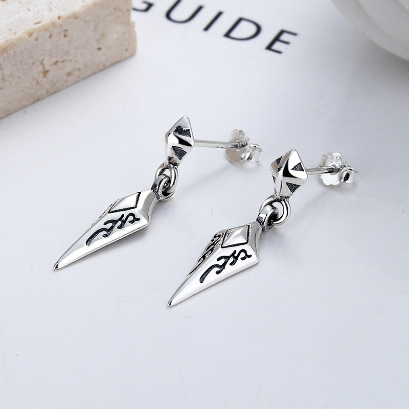 Yunchaoxuan S925 sterling silver European and American diamond exquisite pattern earrings, personality trendy rock men's and women's earrings, earrings