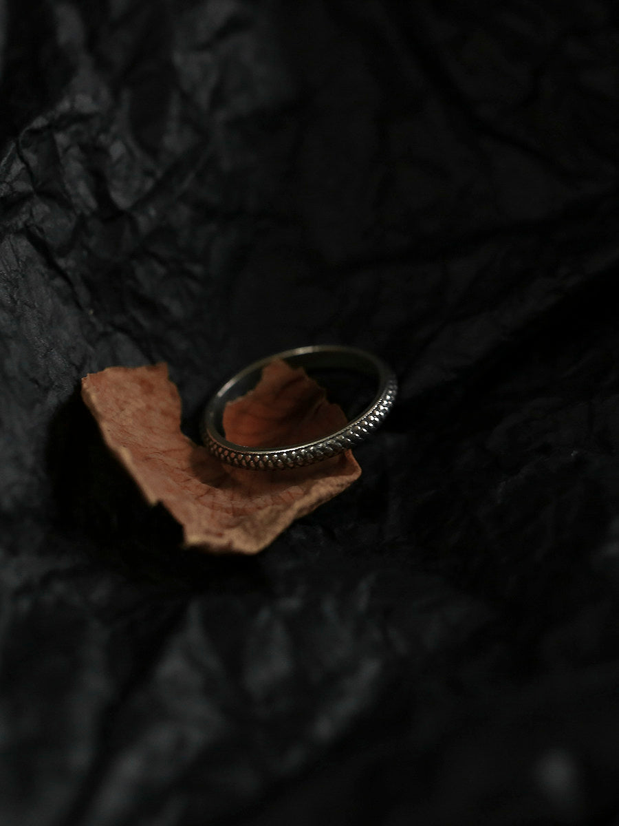 Veinsbrick "Reverse Scale" Retro Aged Sterling Silver S925 Men's and Women's Closed Rings