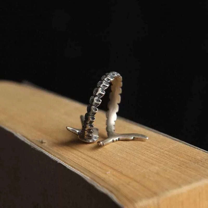 "The Old Man and the Sea" 925 sterling silver marlin bone open ring, men's trendy personality, simple retro Thai silver tail ring