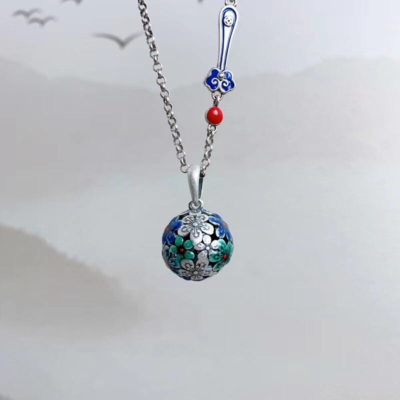 Women's Necklaces