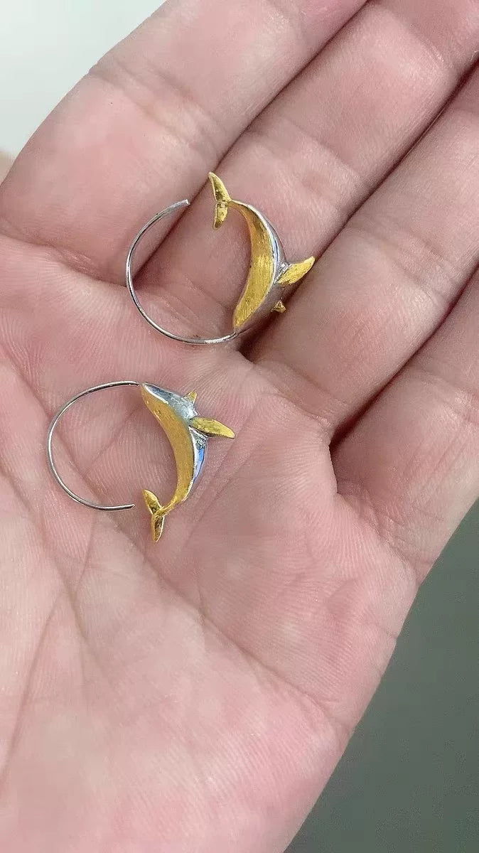 "Getaway" S925 sterling silver earrings Kunpeng whale has a unique shape and exquisite beauty designer original