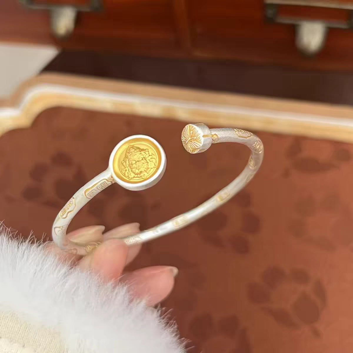 9999 Pure Silver Bracelet for Women – Elegant Chinese-Inspired Design
