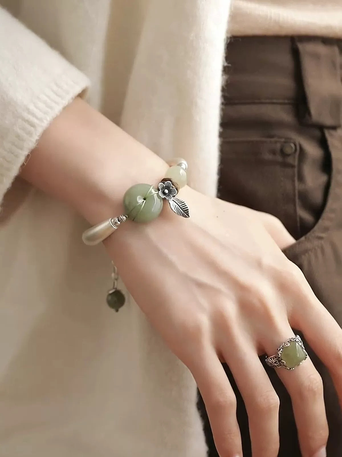 925 Silver New Chinese Style Bent Tube Flower Hetian Peace Button Bracelet for Women, Vintage Chinese Style Niche Design Versatile Bracelet