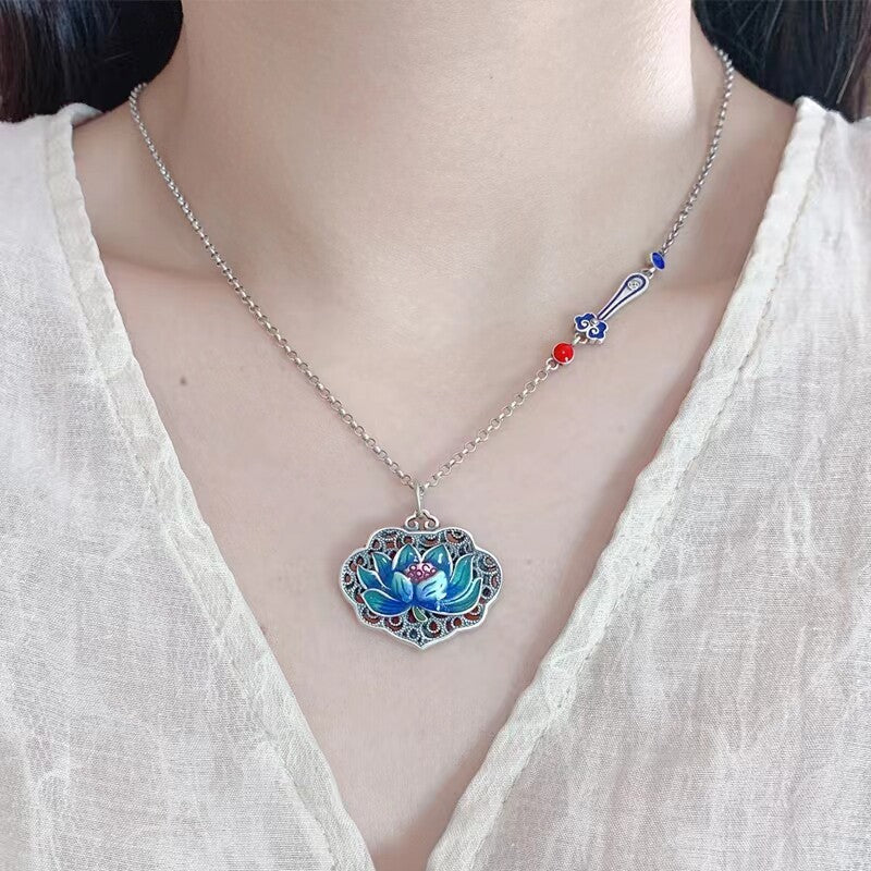 S925 Anemone Heart Sutra Necklace for Men and Women Painted Lang Lotus Ruyi Lock Pendant Vintage Clavicle Chain Tanabata Gift