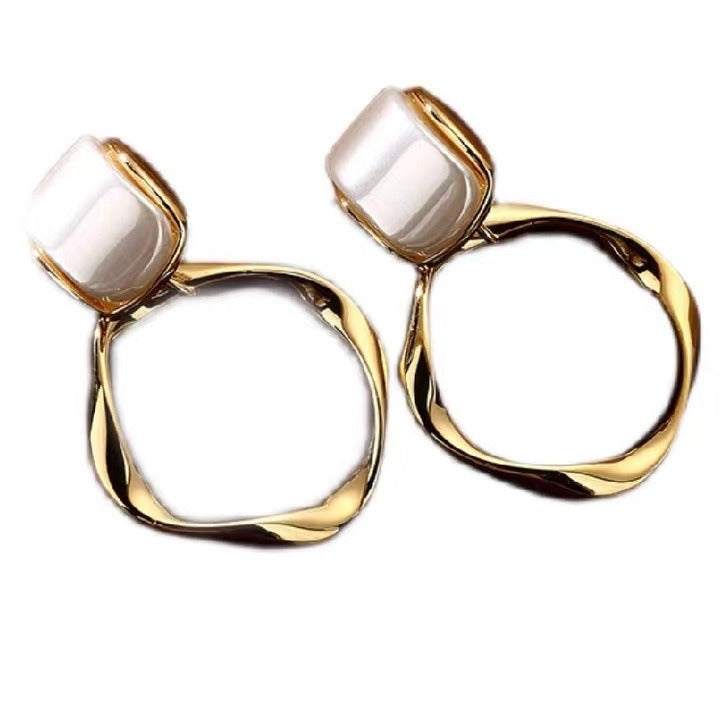 S925 silver needle exaggerated metal circle stud earrings high-end personality fashion earrings niche versatile light luxury earrings women