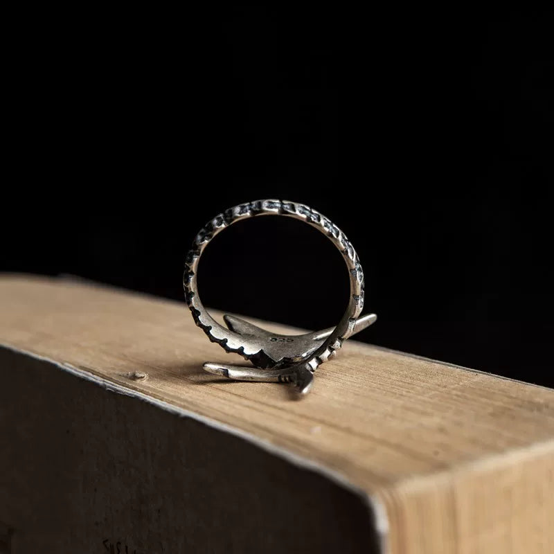 "The Old Man and the Sea" 925 sterling silver marlin bone open ring, men's trendy personality, simple retro Thai silver tail ring