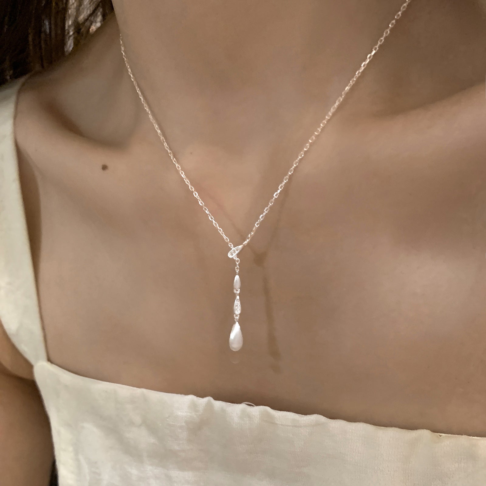 S925 pure silver waterdrop fine chain tassel necklace for women, light luxury high-end brushed collarbone chain, minimalist niche necklace trendy