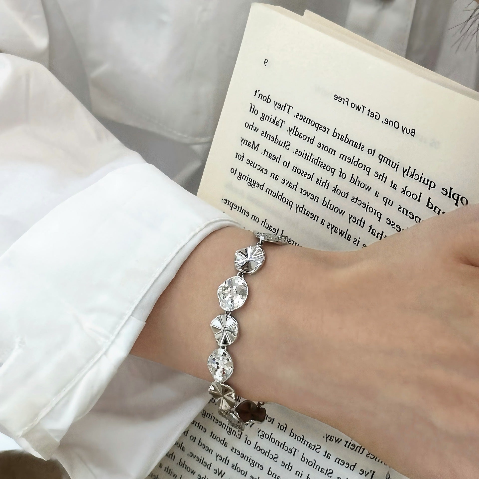 S925 Pure Silver Crushed Ice Lotus Leaf Original Patchwork Bracelet Light Luxury Geometric Vintage Style Sparkling Ice Scales