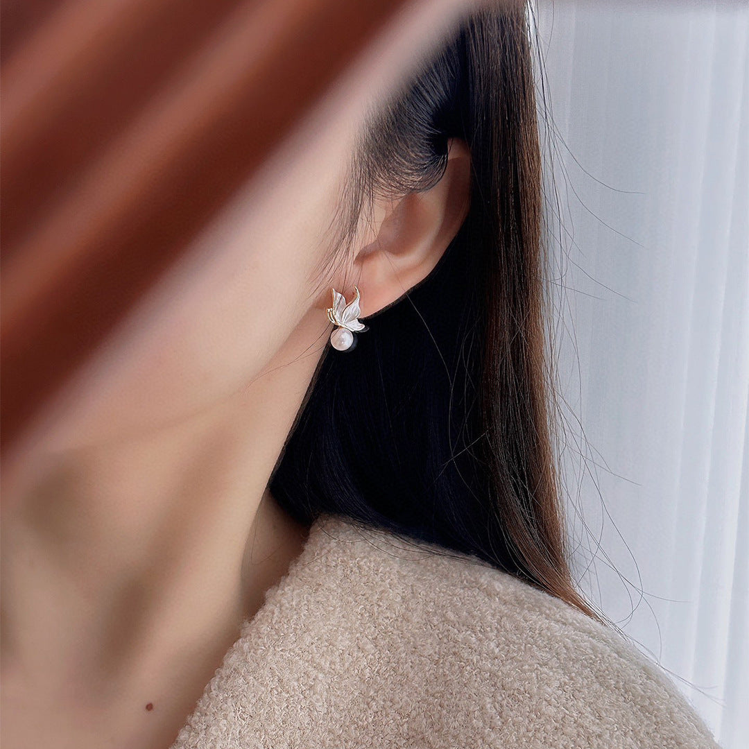 S925 silver needle natural freshwater pearl stud earrings temperament niche light luxury high-end drop glaze butterfly earrings women's new model