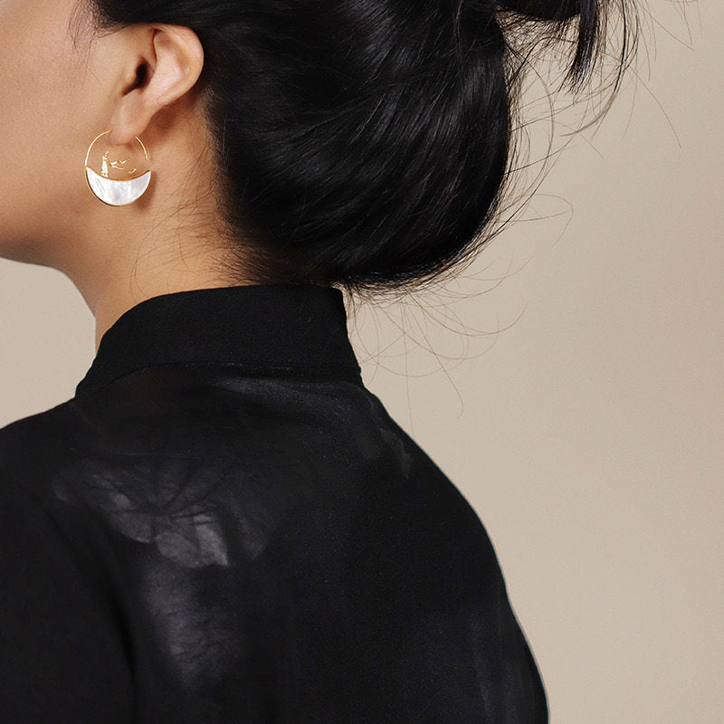 "To Dunhuang" Mountain Lin Earrings S925 sterling silver white shell new Chinese crescent spring elegant original design