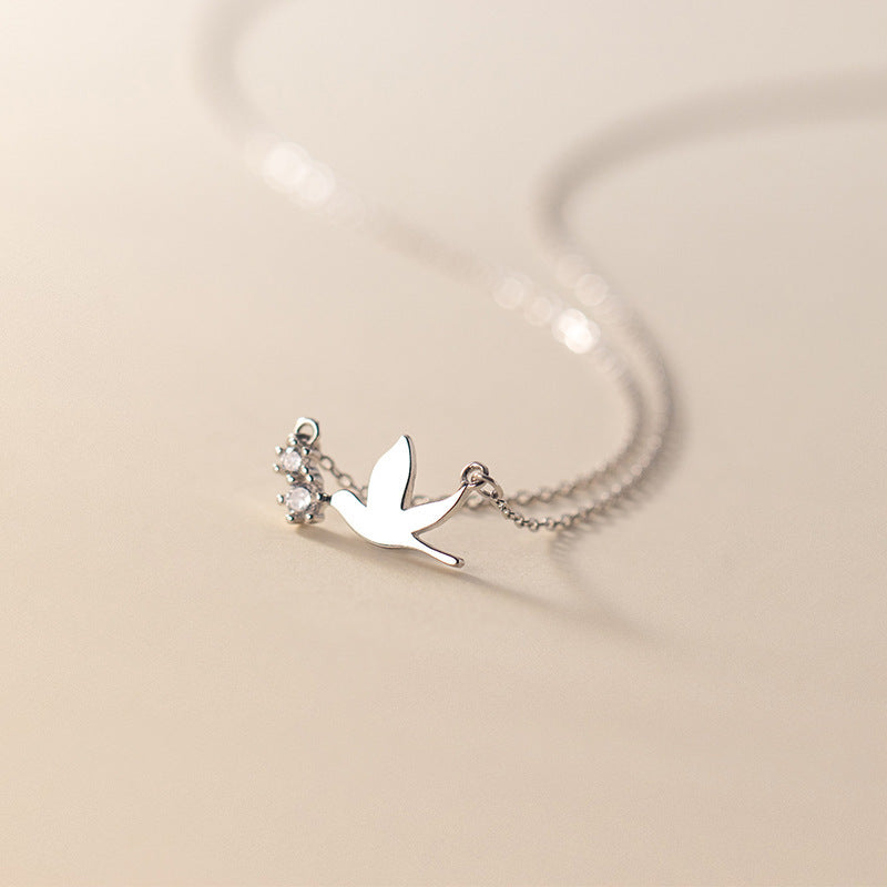 S925 sterling silver pigeon necklace for women, minimalist elegance diamond-studded bird, sweet niche collarbone chain summer accessory