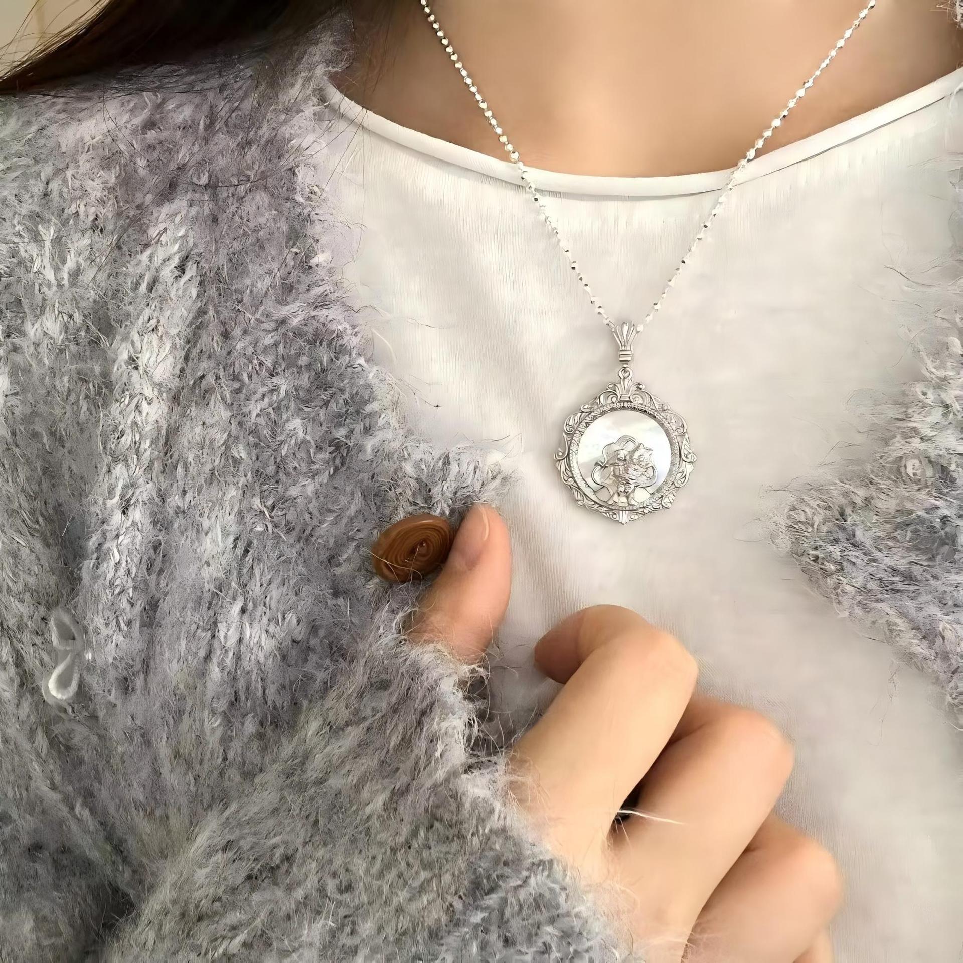 S925 pure silver white Bezakilam pendant, Tang grass pattern, ethnic style, fashionable and versatile, high-end sweater chain pendant