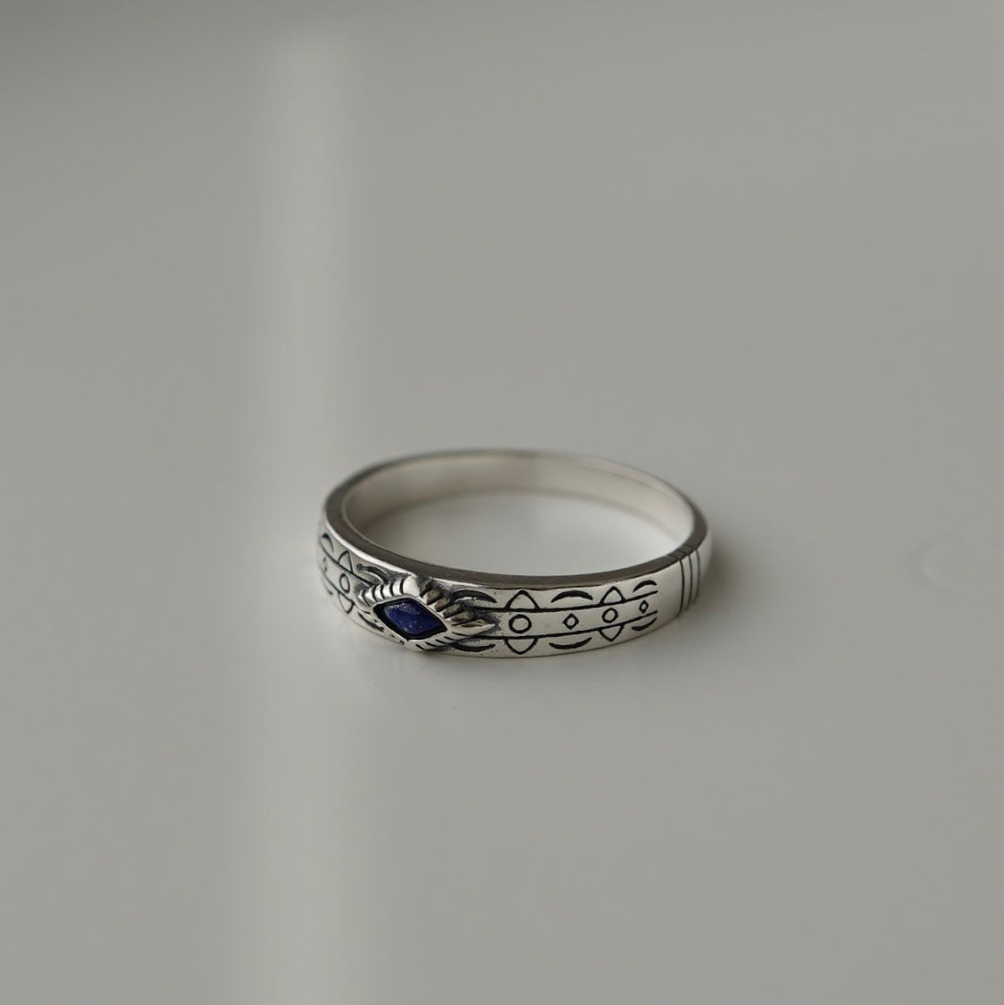 925 Sterling Silver Lapis Lazuli Ring – Timeless Water Lily Vintage Design