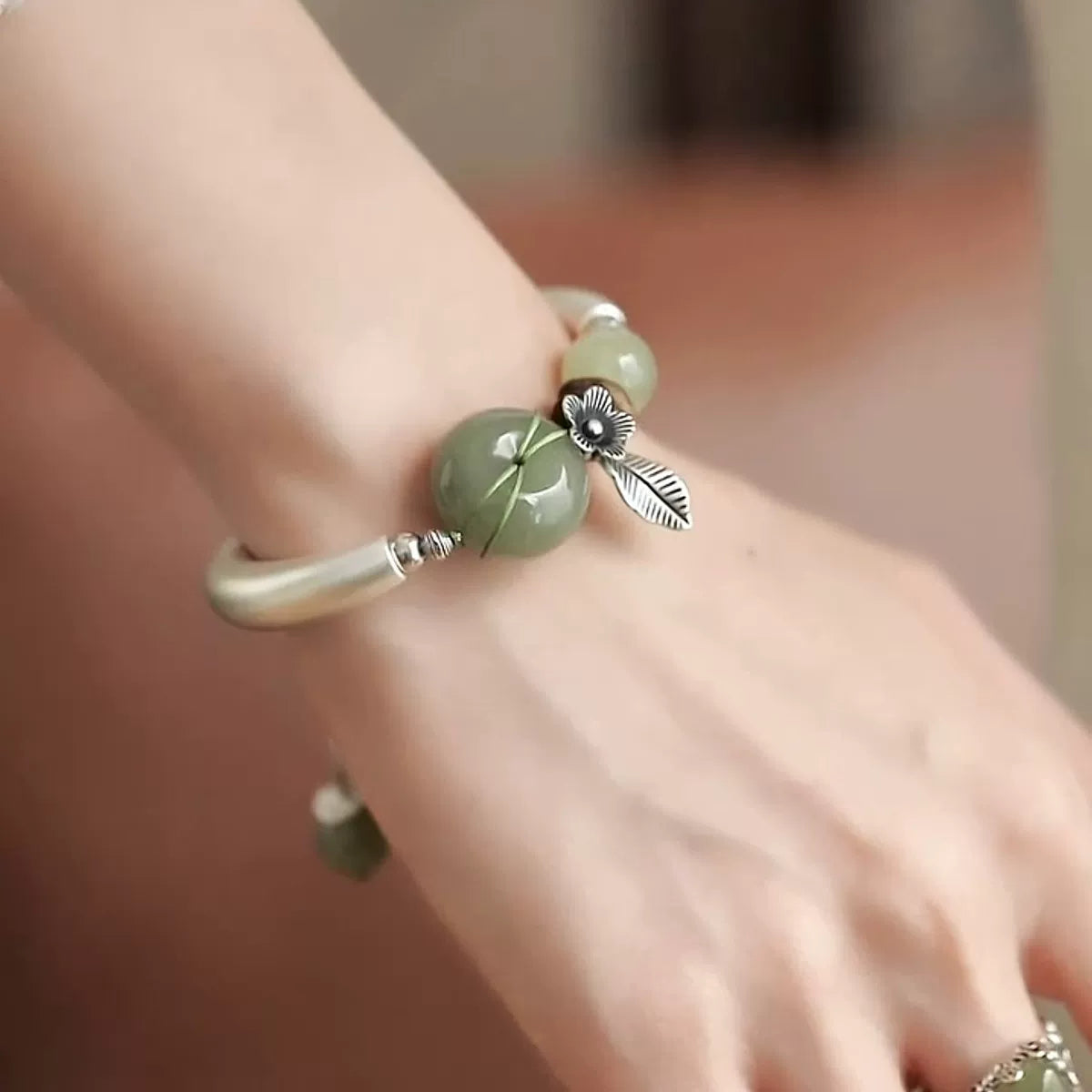 925 Silver New Chinese Style Bent Tube Flower Hetian Peace Button Bracelet for Women, Vintage Chinese Style Niche Design Versatile Bracelet